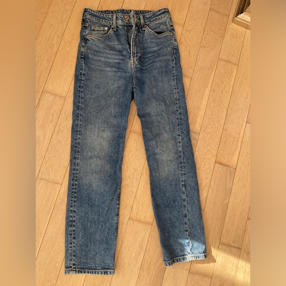 H&M -High waist vintage slim